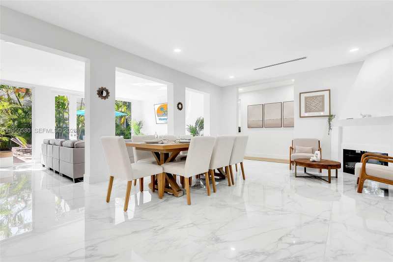 1702 Espanola Dr, Miami FL 33133