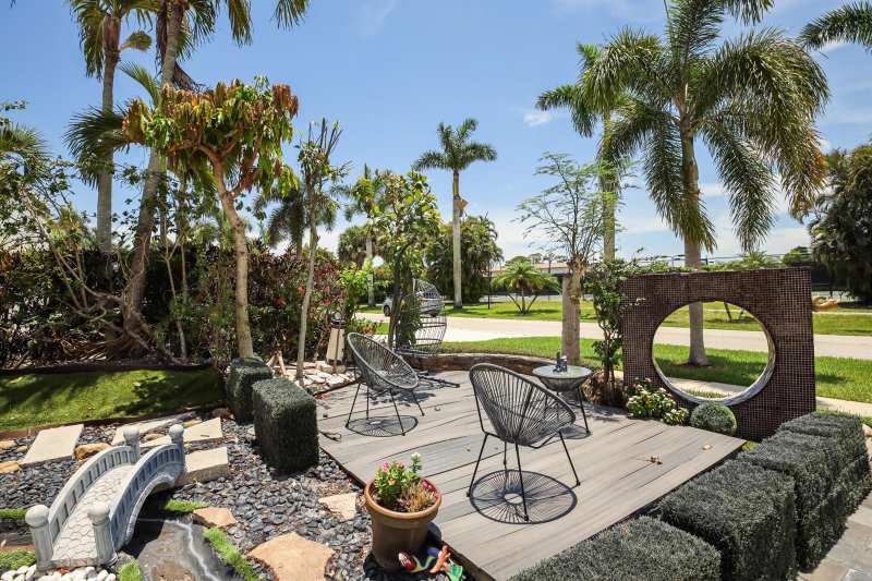 6590 Fountains Circle, Lake Worth FL 33467