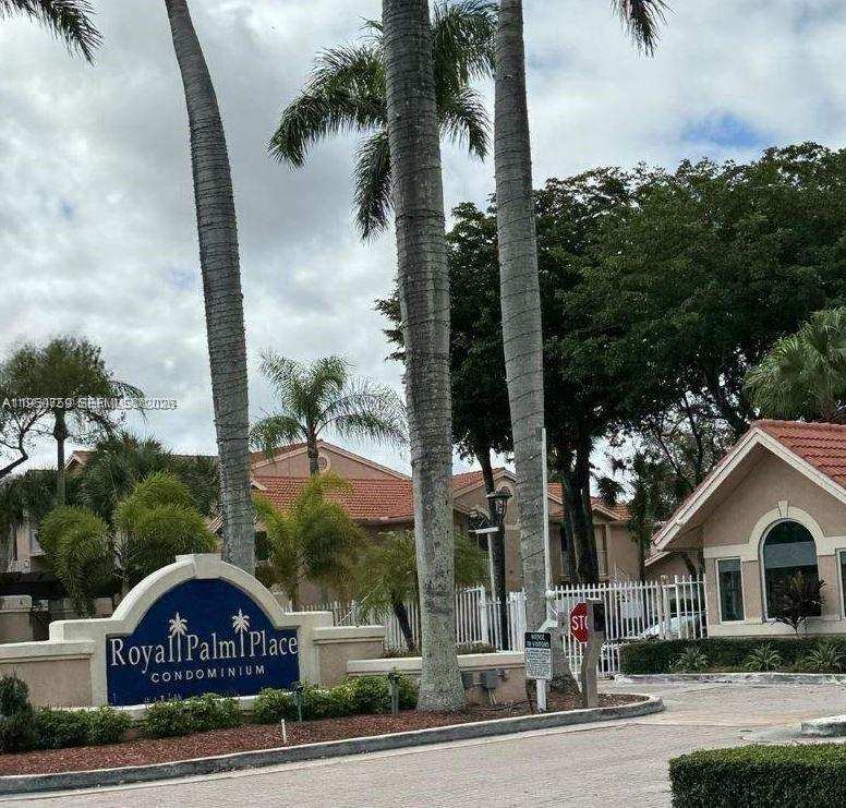 ROYAL PALM PLACE