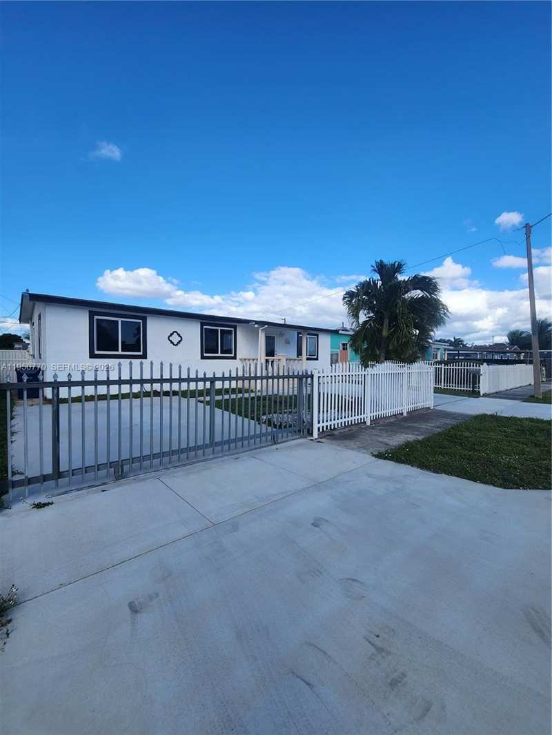 4221 NW 169th Ter, Miami Gardens FL 33055