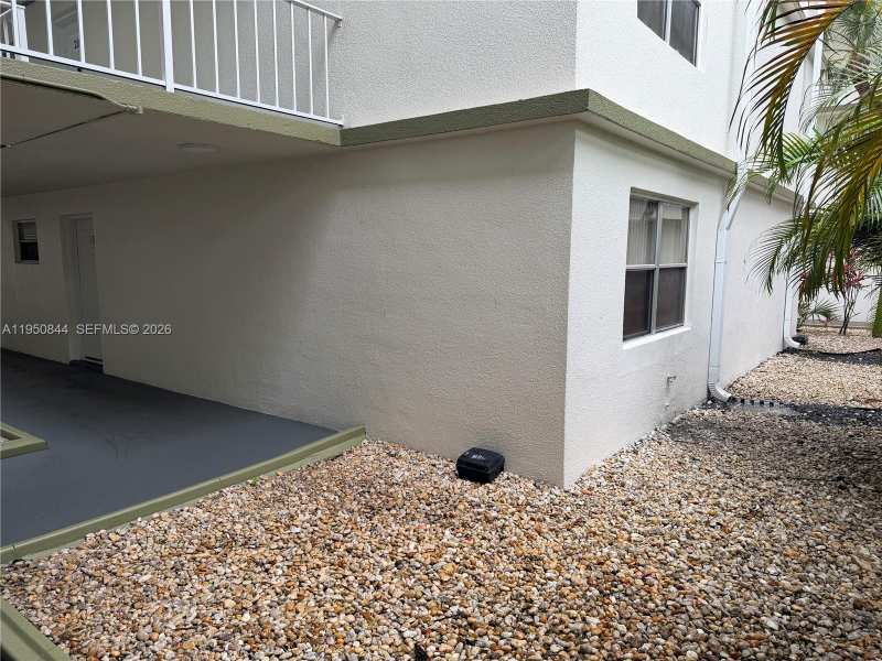 4235 N University Dr # 107, Sunrise FL 33351