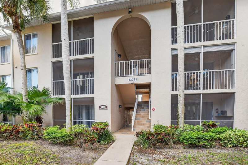 13791 Oneida Drive # C2, Delray Beach FL 33446
