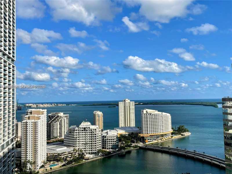 500 Brickell Ave # 3302, Miami FL 33131