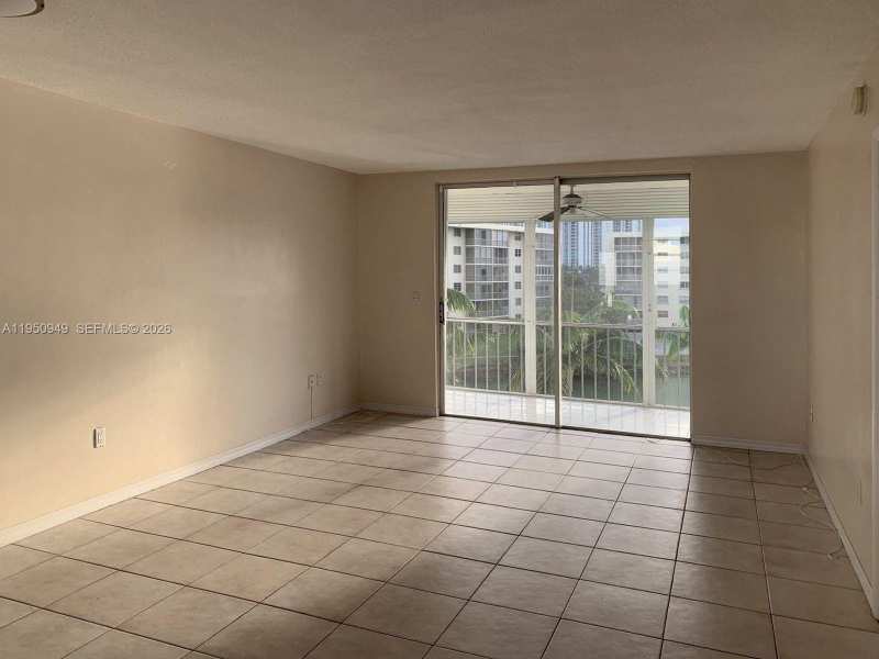 2855 Leonard Dr # H404, Aventura FL 33160