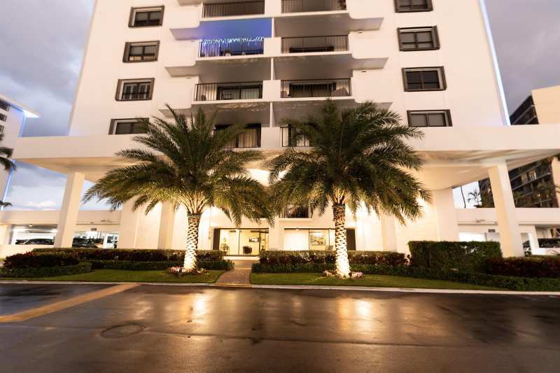 1200 Marine Way # 907, North Palm Beach FL 33408