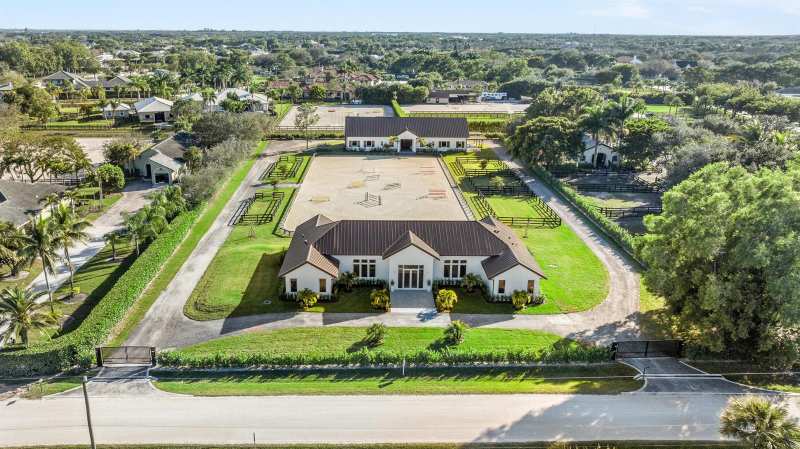 2889 Appaloosa Trail, Wellington FL 33414