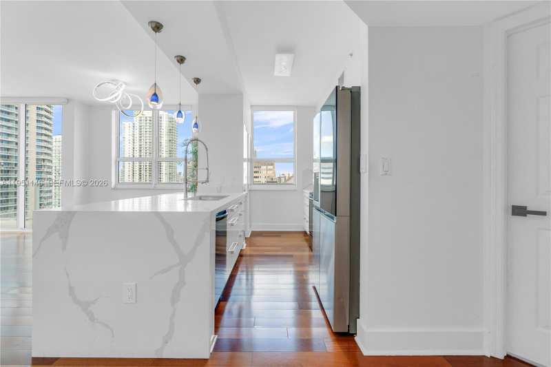 1155 Brickell Bay Dr, Miami FL 33131