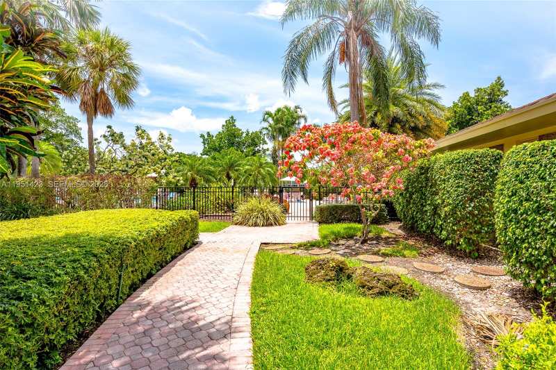 3091 N Course Dr # 705, Pompano Beach FL 33069