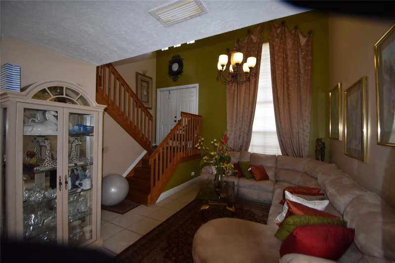 6572 Bayfront Drive, Margate FL 33063