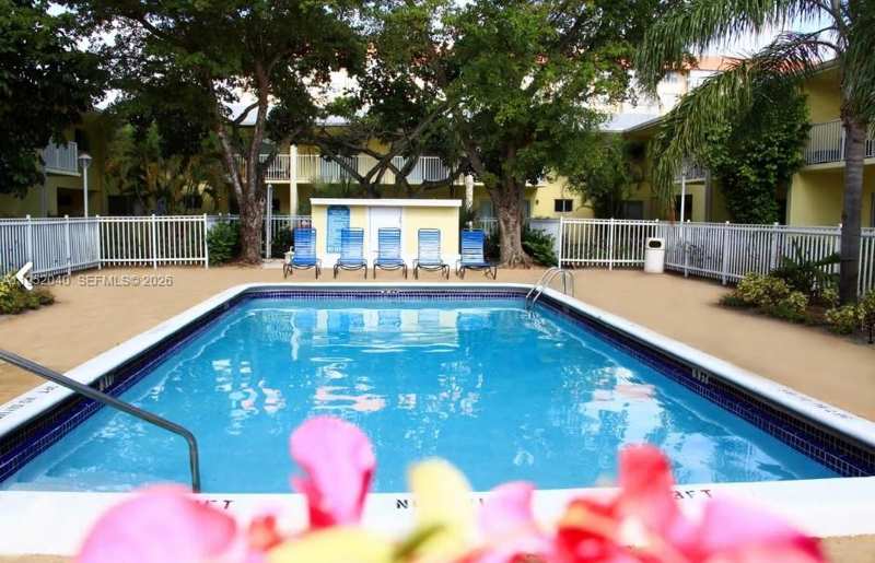 4271 NW 5th St # 112a, Plantation FL 33317