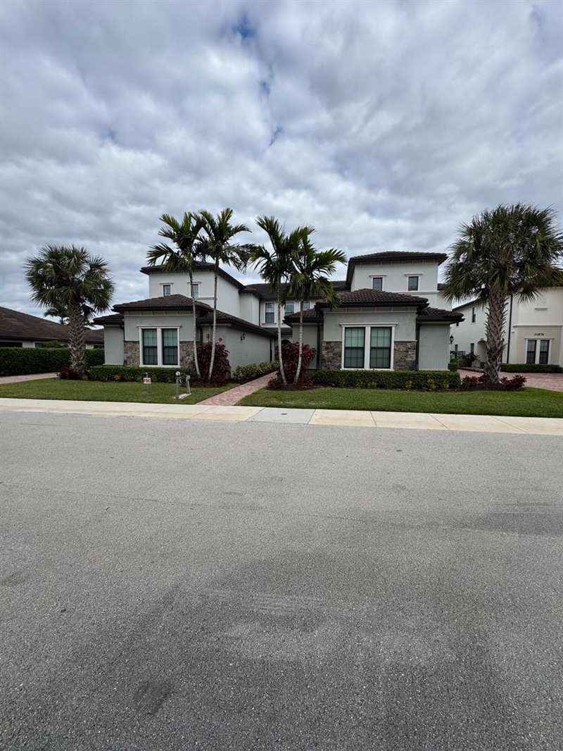 21872 Canadensis Circle # 202, Boca Raton FL 33428