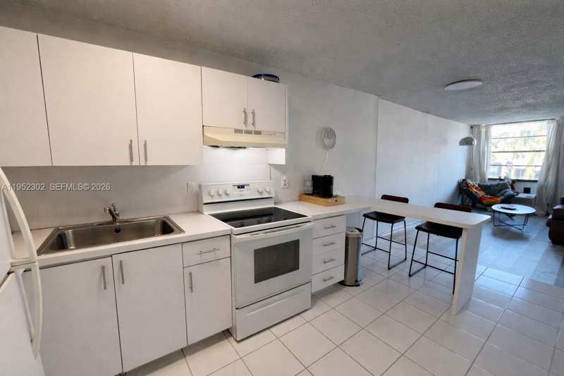 710 Washington Ave # 319, Miami Beach FL 33139