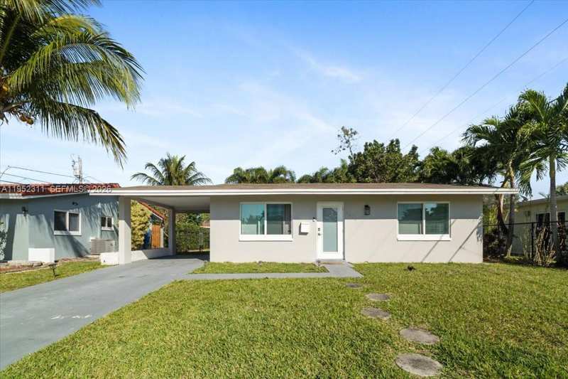 5402 NW 25th Ter, Tamarac FL 33309