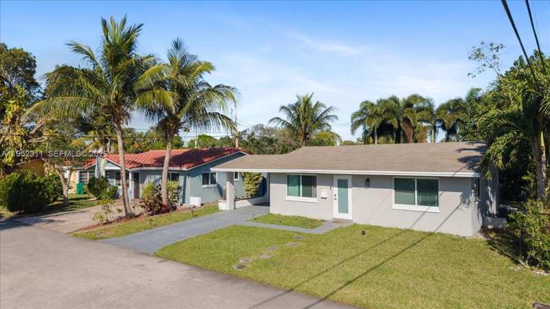 5402 NW 25th Ter, Tamarac FL 33309