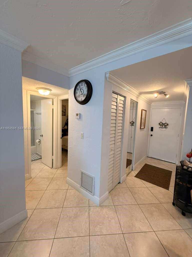 5501 NW 7th St # E207, Miami FL 33126