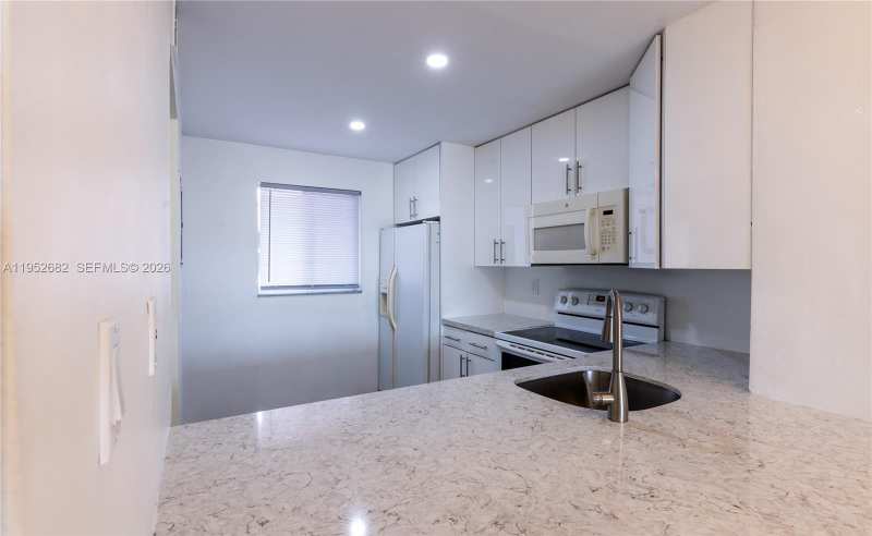 19701 SW 114th Ave # 364, Miami FL 33157