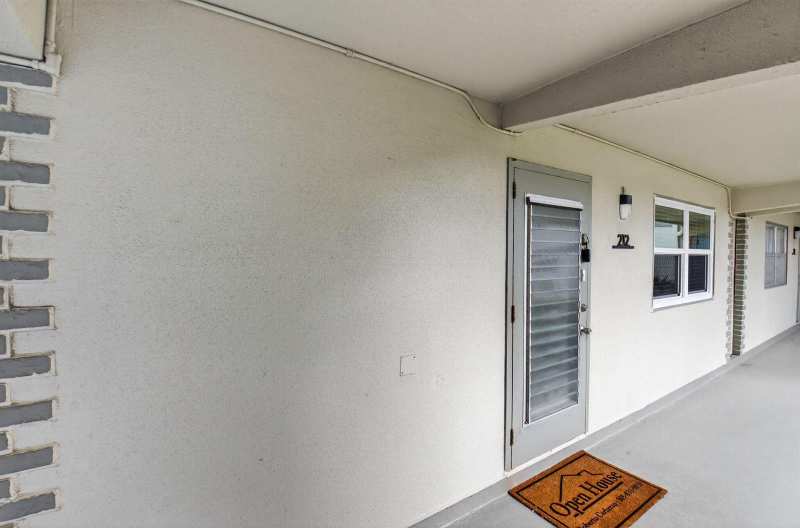 212 Monaco Way E, Delray Beach FL 33446