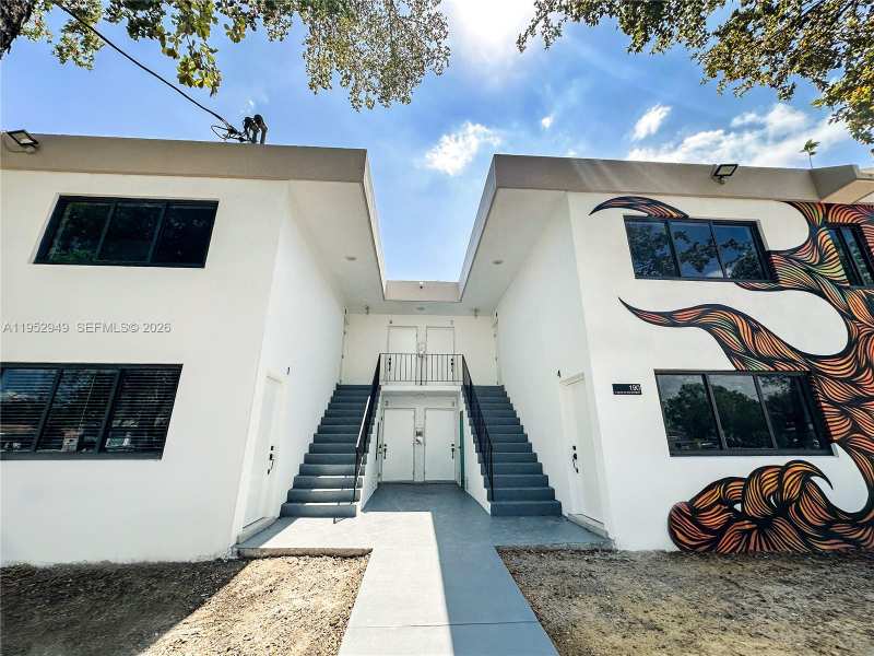 190 NW 69th St # 3, Miami FL 33150
