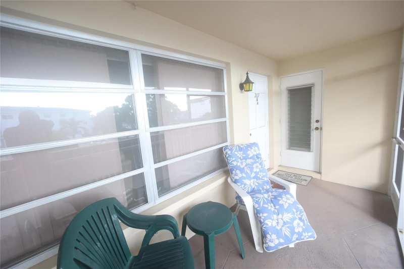 601 Pine Drive # 207, Pompano Beach FL 33060