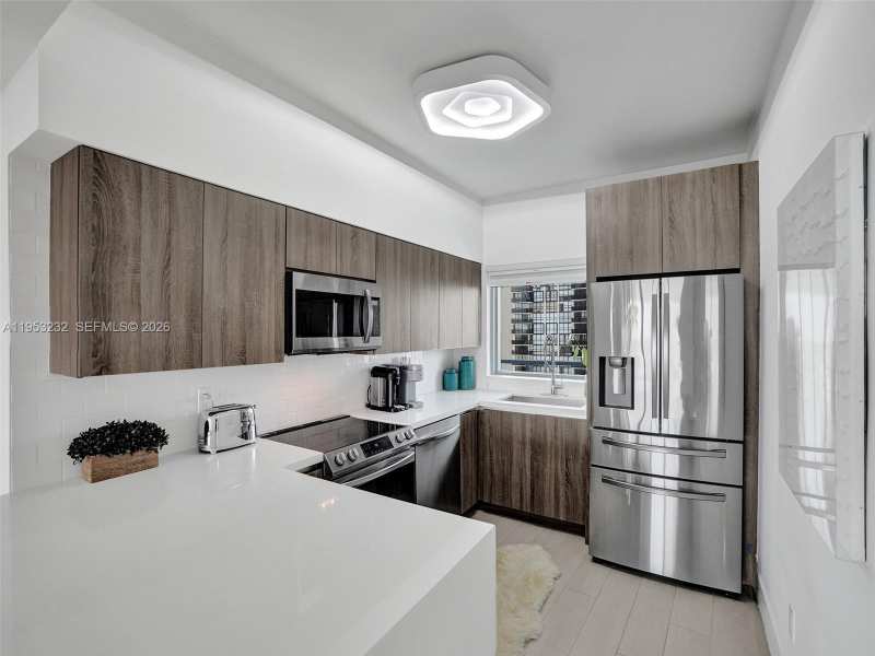 601 NE 36th St # 1003, Miami FL 33137