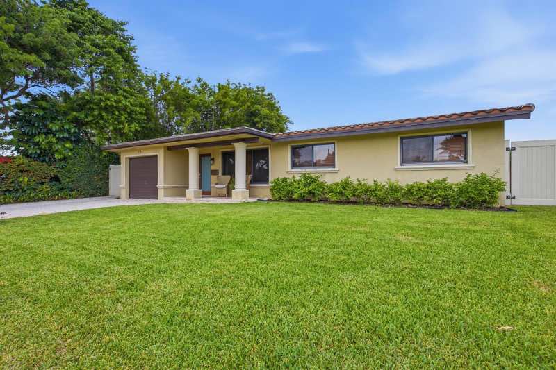 730 SE 3rd Terrace, Pompano Beach FL 33060