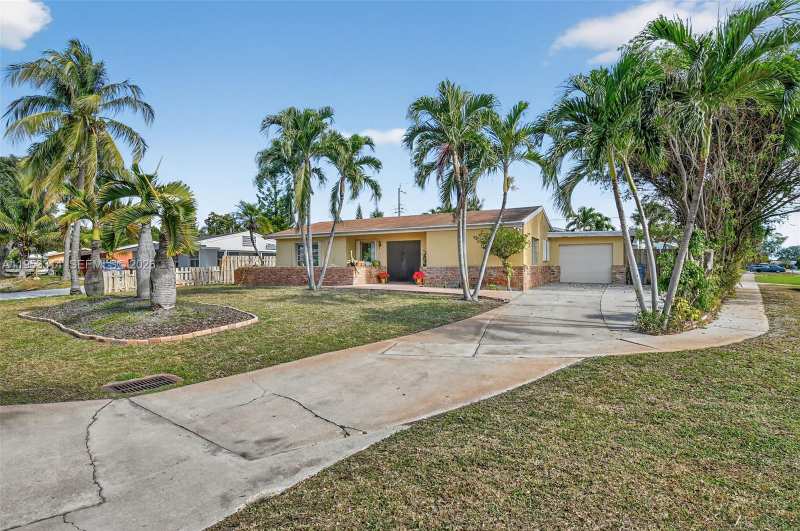 1712 High Ridge Rd, Lake Worth FL 33461