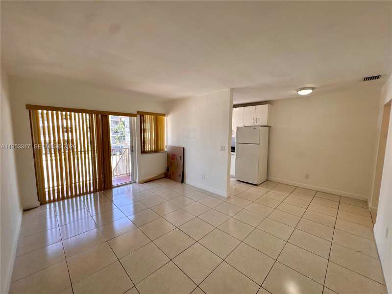 1595 NE 125th St # 6, North Miami FL 33161
