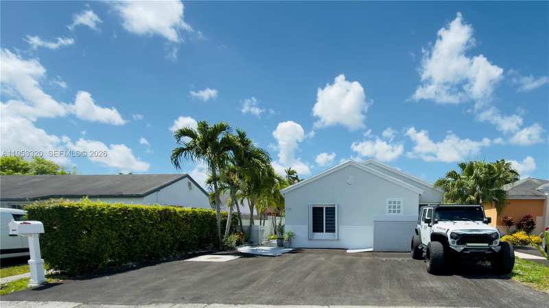 7220 SW 149th Ct, Miami FL 33193