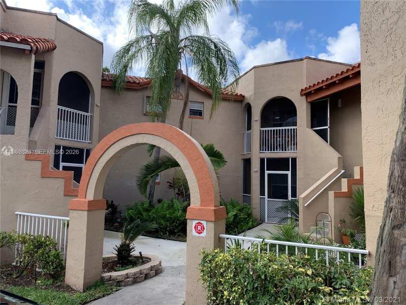433 SW 86th Ave # 108, Pembroke Pines FL 33025