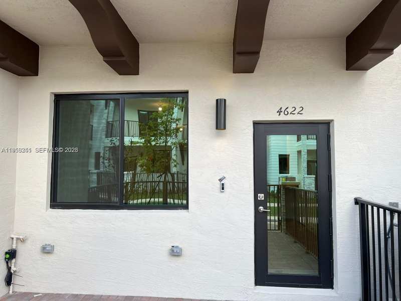4622 NW 83rd Path # 0, Doral FL 33166