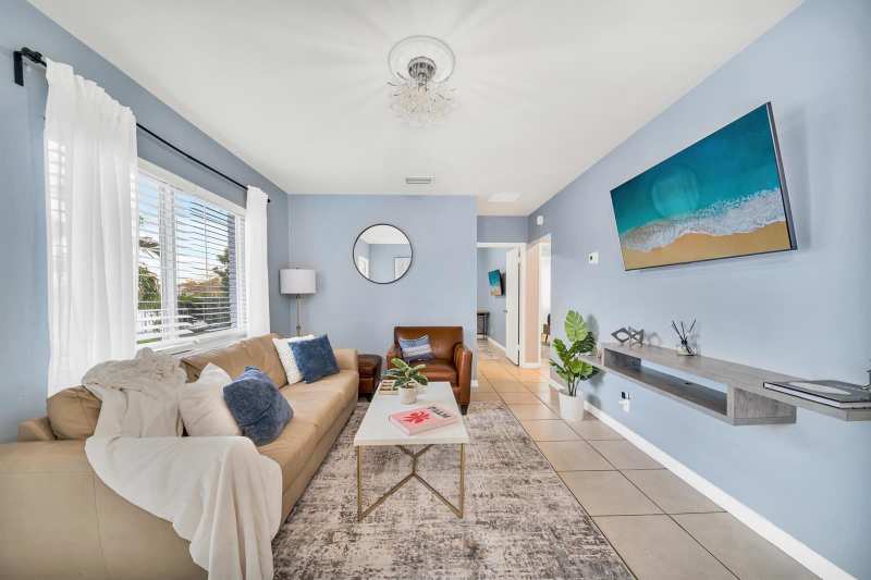 3331 Lake Avenue, West Palm Beach FL 33405