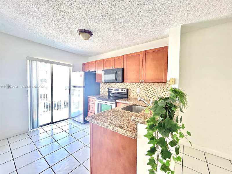 2575 SW 27th Ave # 509, Miami FL 33133