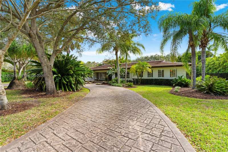 6700 SW 117th St, Pinecrest FL 33156
