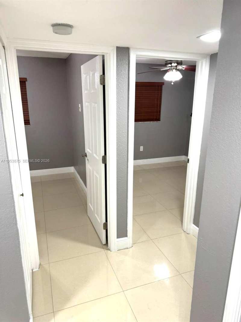 5461 W 24th Ave # 25, Hialeah FL 33016