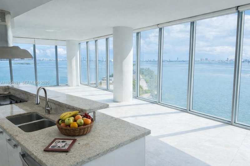 601 NE 36th St # 1112, Miami FL 33137