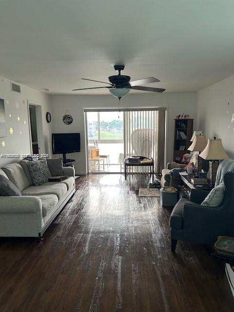 9841 Sunrise Lakes Blvd # 310, Sunrise FL 33322