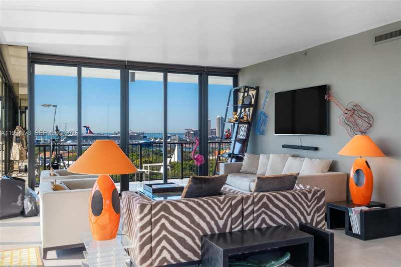 1000 Venetian Way # 1501, Miami FL 33139