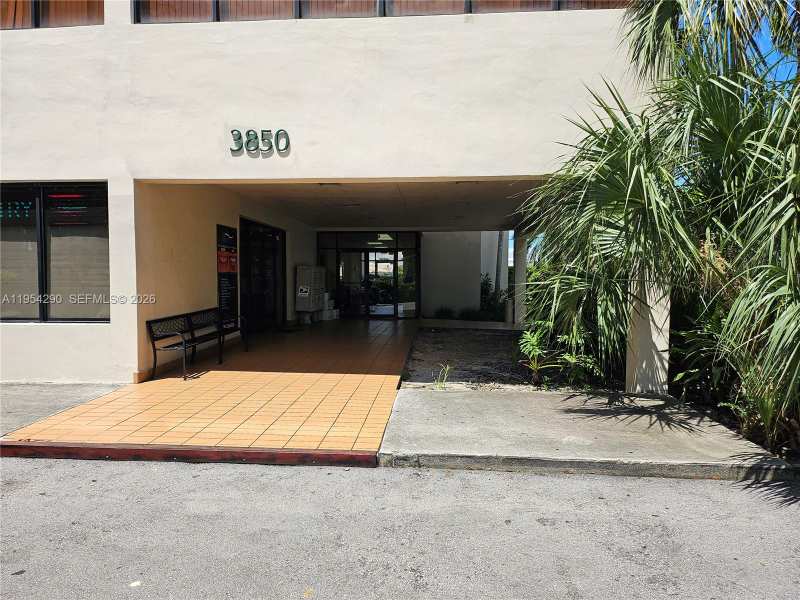 3850 SW 87th Ave # 102, Miami FL 33165