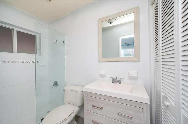 11950 SW 182nd Ter, Miami FL 33177