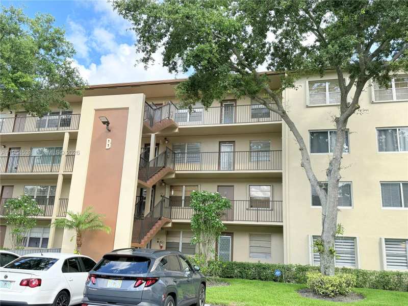 850 SW 133rd Ter # 416B, Pembroke Pines FL 33027