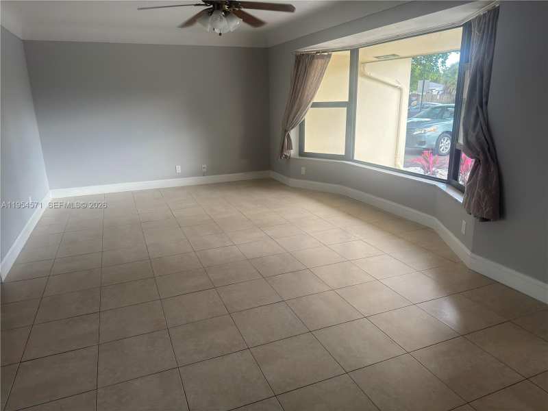 1109 SE 10th St, Deerfield Beach FL 33441