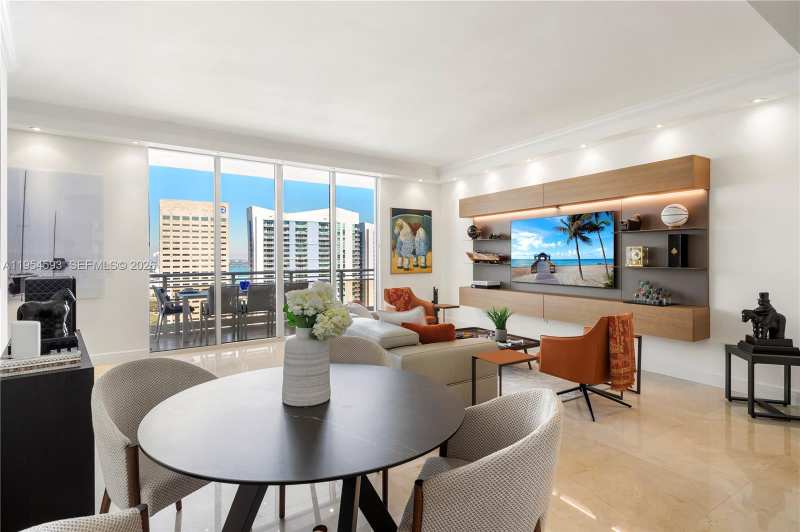 901 Brickell Key Blvd # 3706, Miami FL 33131