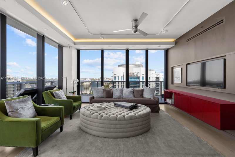5875 Collins Ave # 7, Miami Beach FL 33140