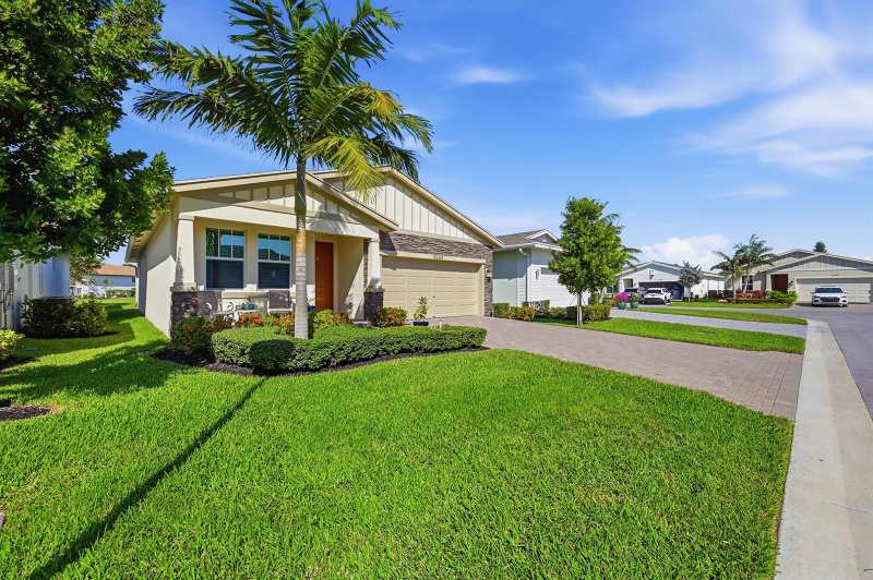 5689 Graceful Way, Delray Beach FL 33484