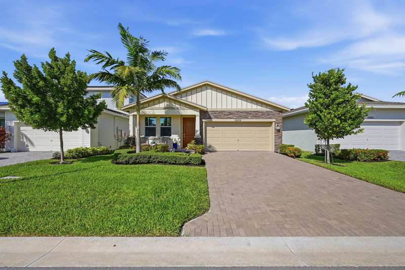 5689 Graceful Way, Delray Beach FL 33484