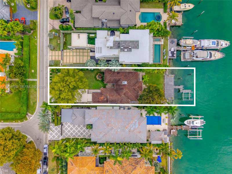170 S Hibiscus Dr, Miami Beach FL 33139