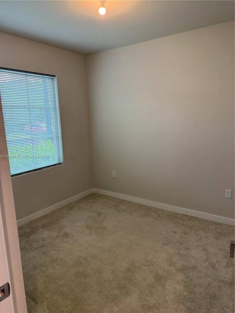 585 NW 11th Ave, Florida City FL 33034