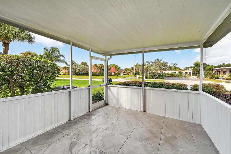 3060 Meridian Way N # 8, Palm Beach Gardens FL 33410