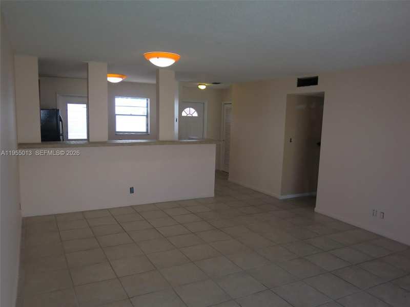 218 NE 12th Ave # 507, Hallandale Beach FL 33009