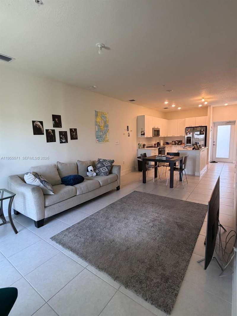 8001 NW 41st St # 310, Doral FL 33166